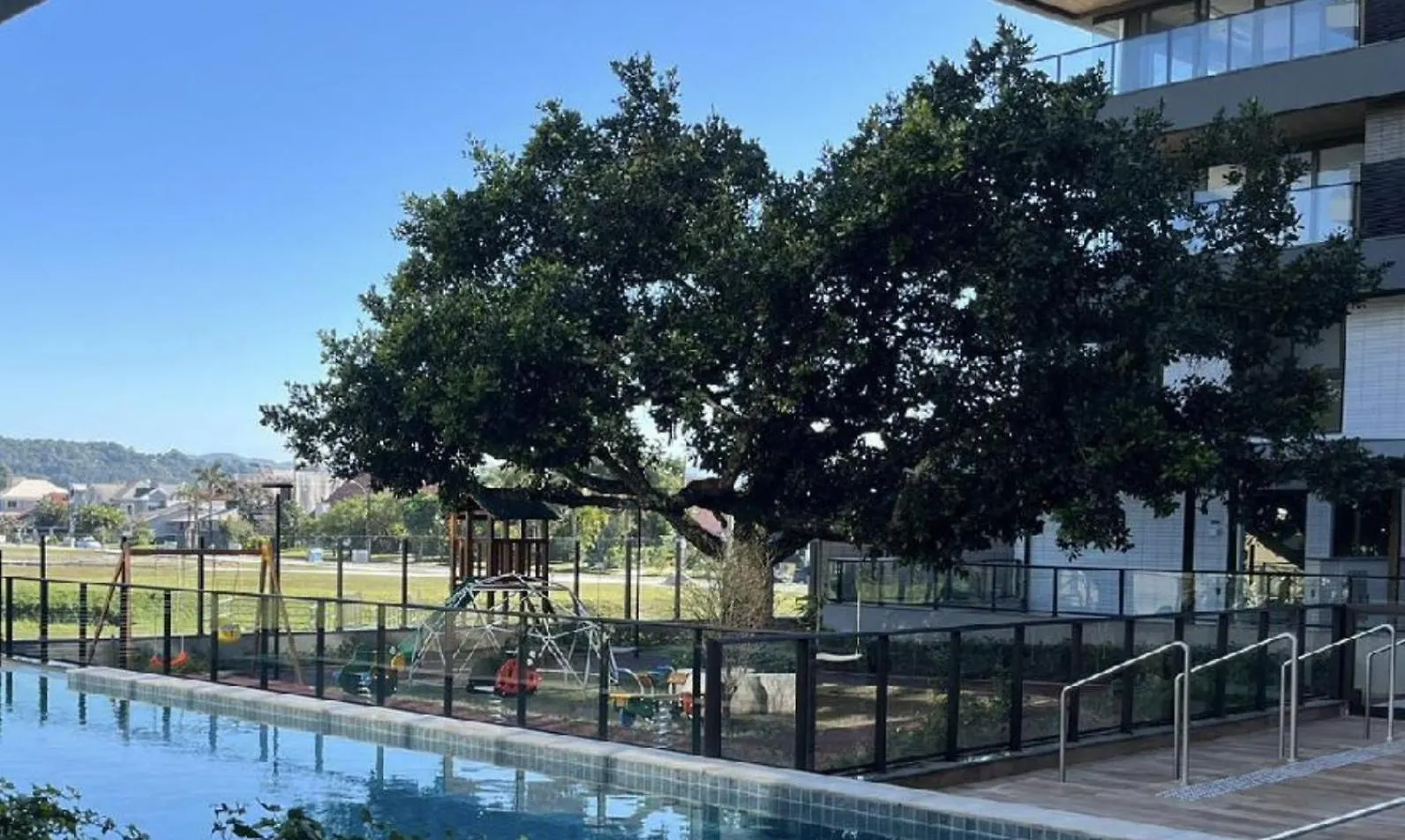 Daire Apartamento Moderno Com 2 Quartos, A 800M Da Praia Jurere Internacional Florianópolis