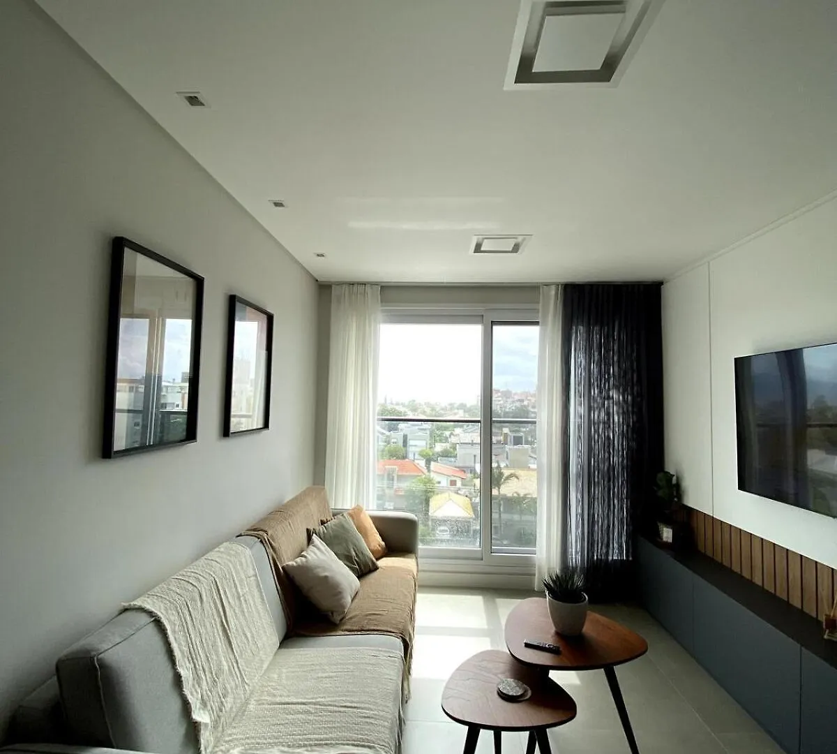 Apartamento Moderno Com 2 Quartos, A 800M Da Praia Jurere Internacional Florianópolis 0*,  Brasilien